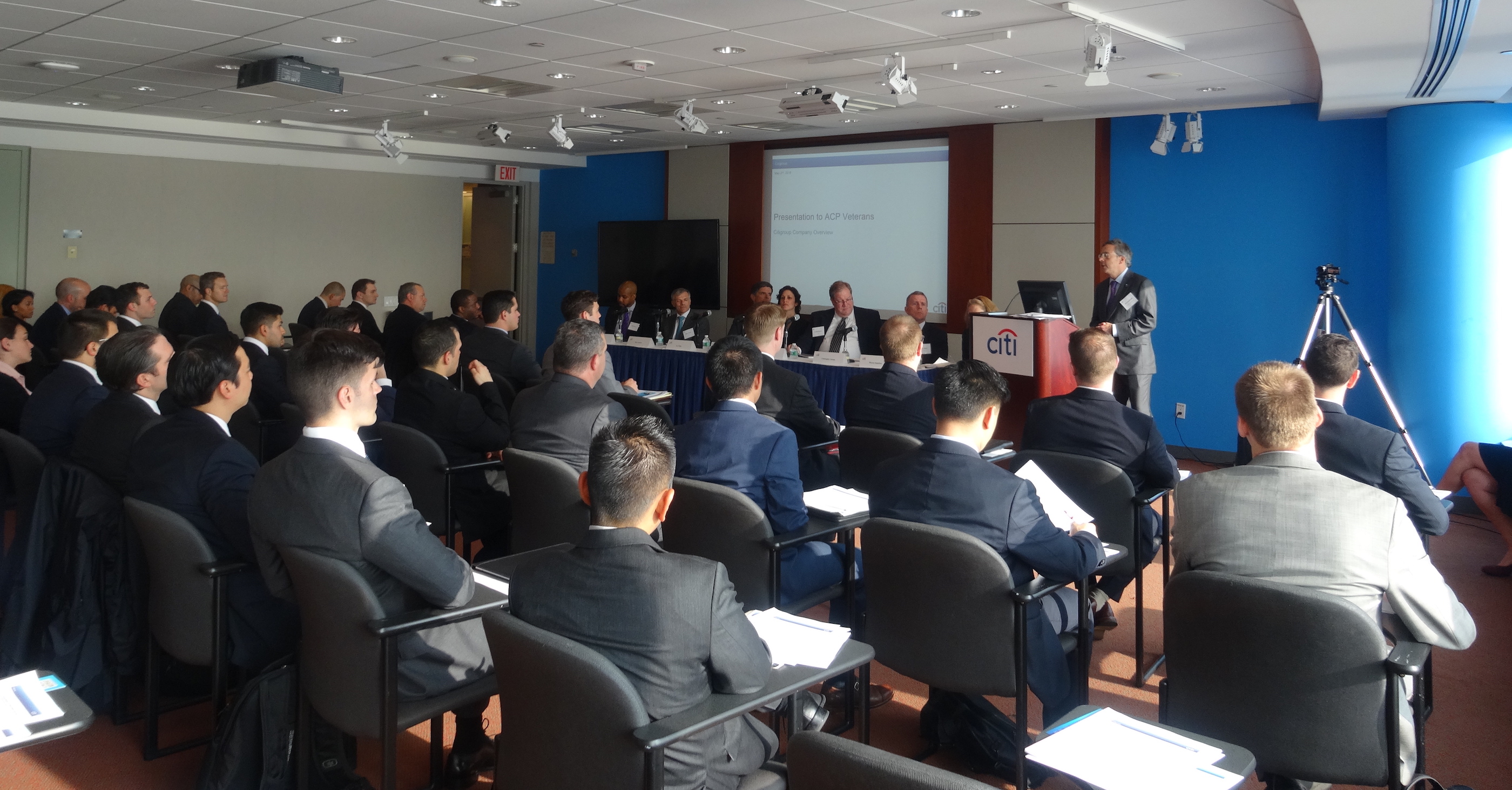 Attendees sitting in auditorum